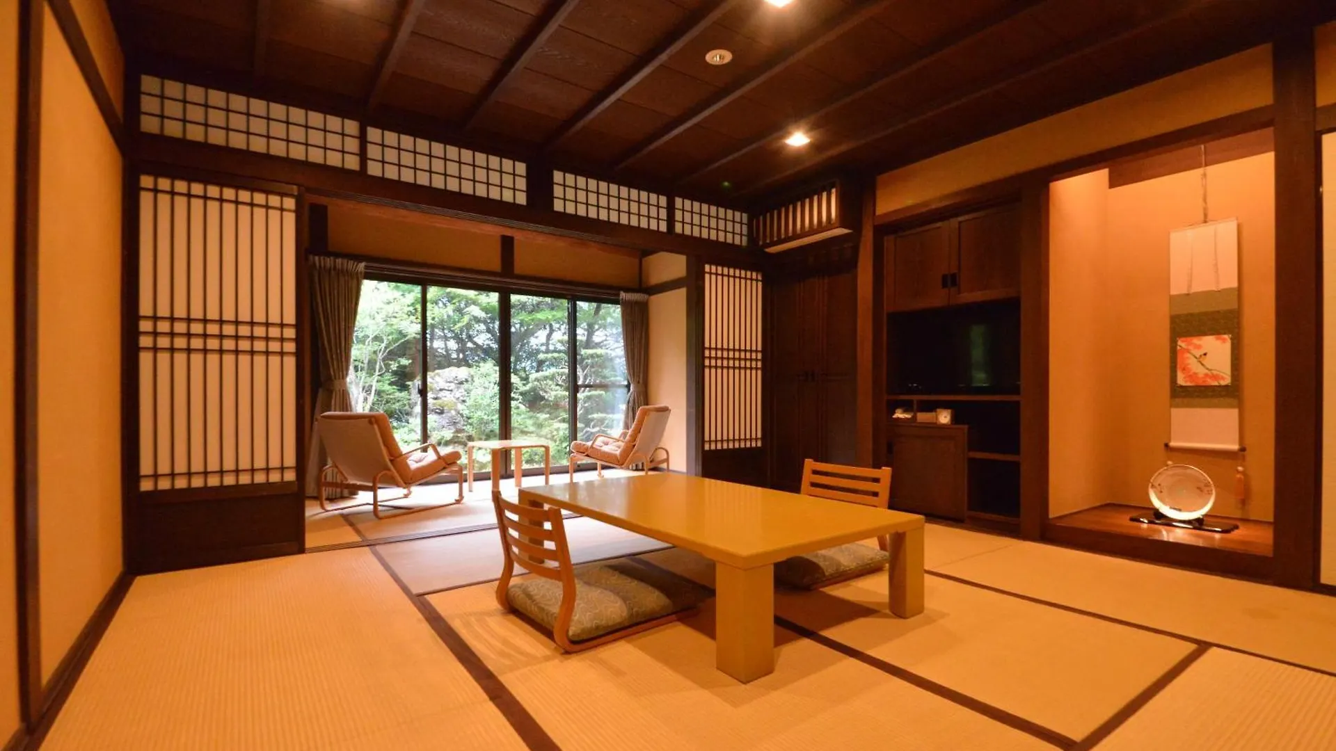 京都大原の料理旅館 芹生 京都市