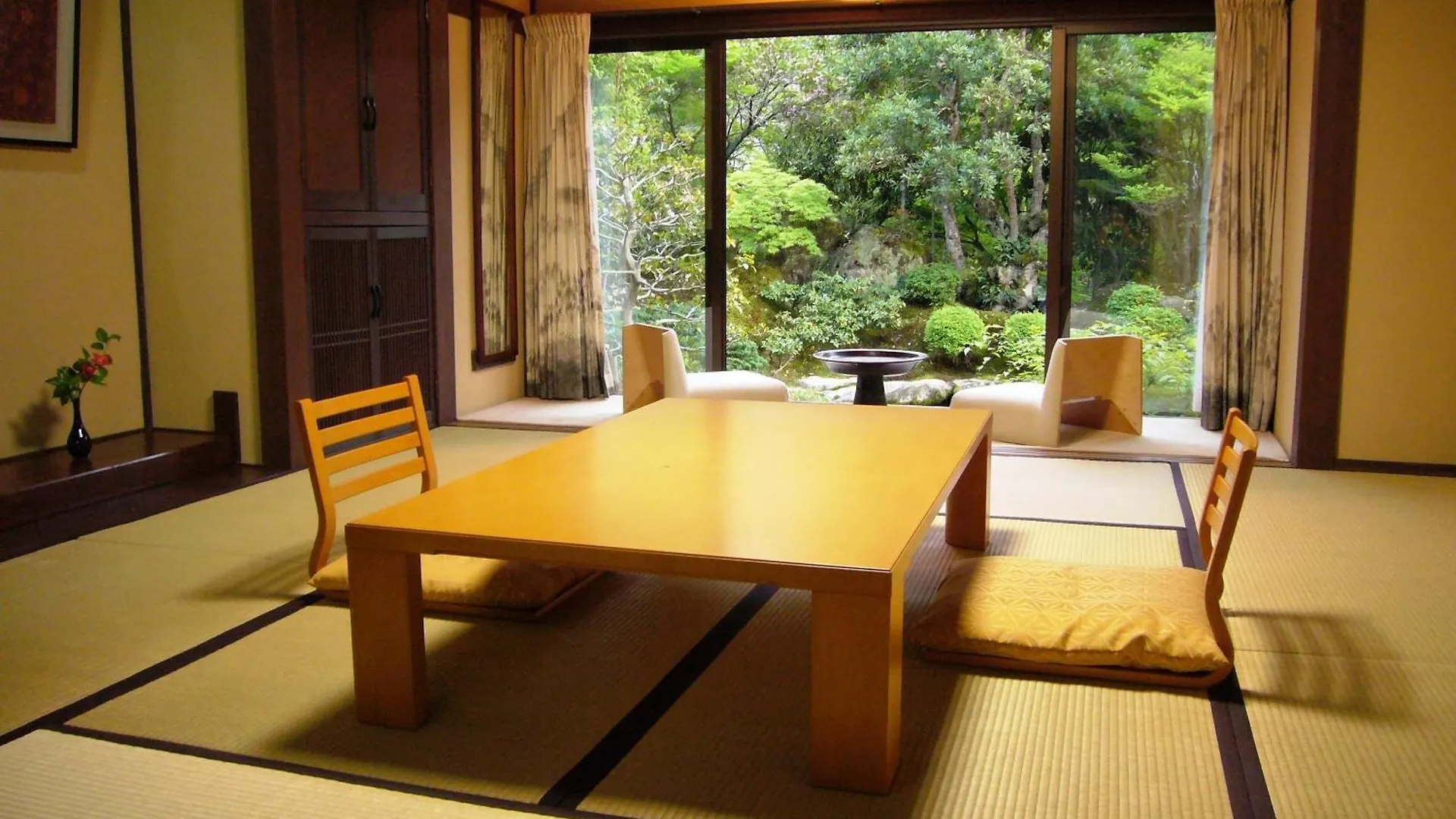京都大原の料理旅館 芹生 4*, 京都市 日本